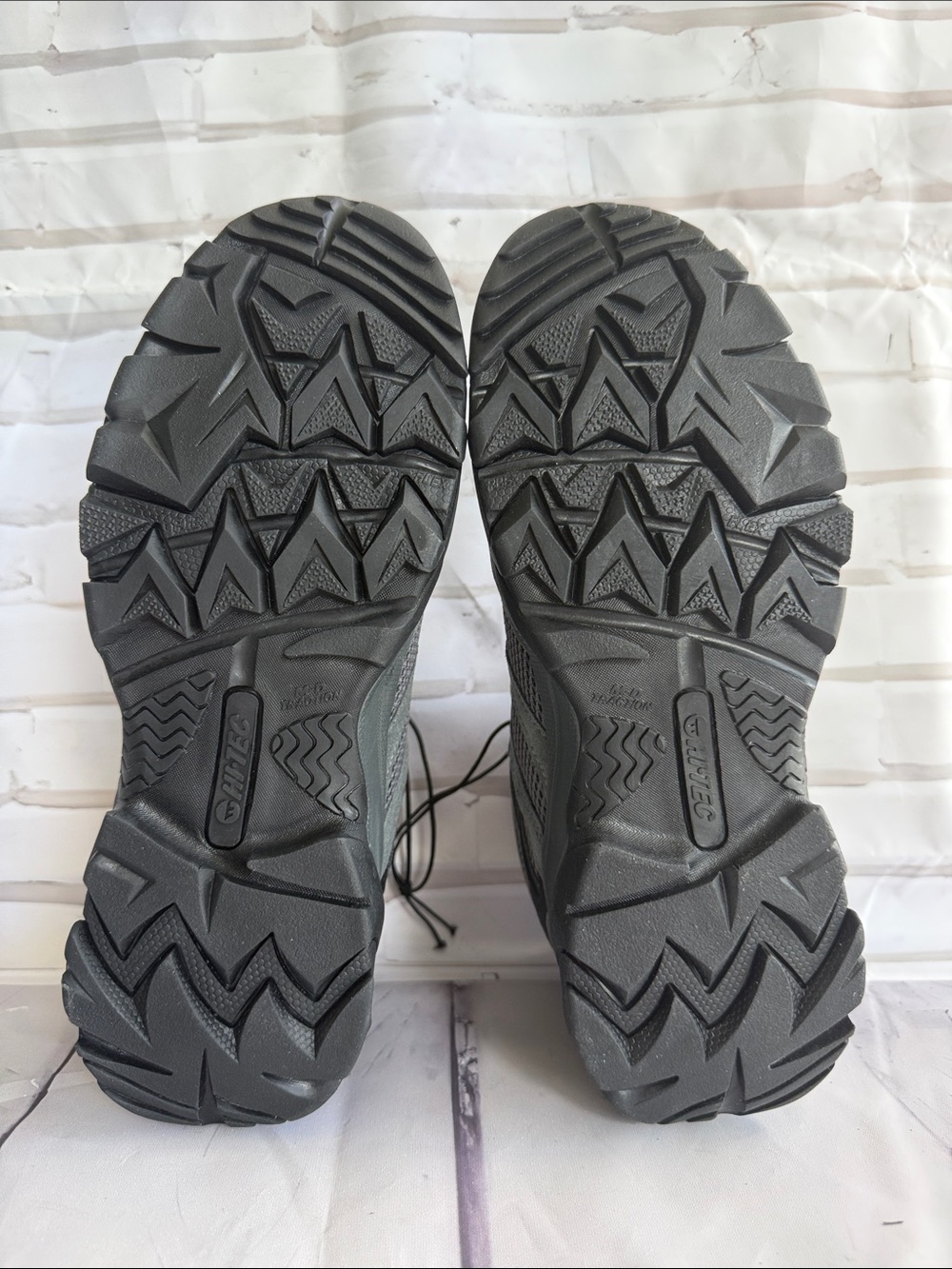 Hi-Tec Men’s Ravus MID Waterproof Hiking Boots - Gray - Picture 6 of 11